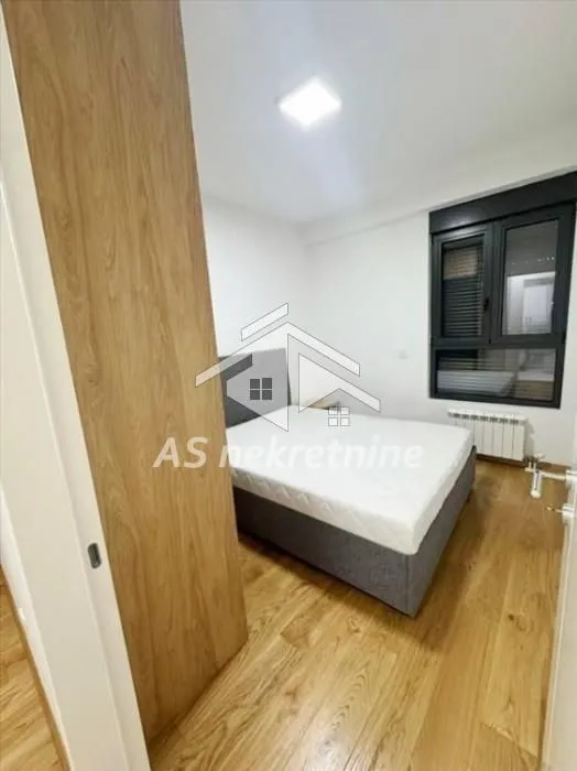 Izdavanje, trosoban stan, 70m², Fon (Fon - Bilećka), Voždovac Sve Podlokacije