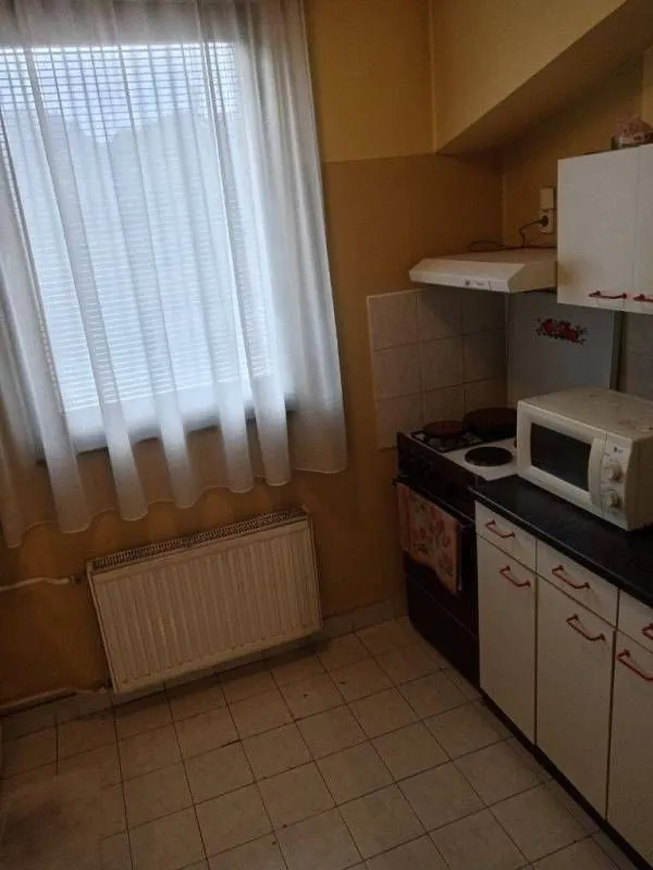 Prodaja, trosoban stan, 61m², Centar Sve Podlokacije, Beograd