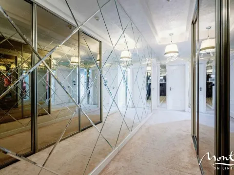 Sale, three bedroom apartment, 200m², Budva, Crna Gora - image 2