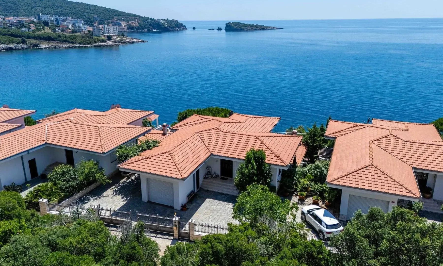 Sale, house, 416m², Utjeha, Bar
