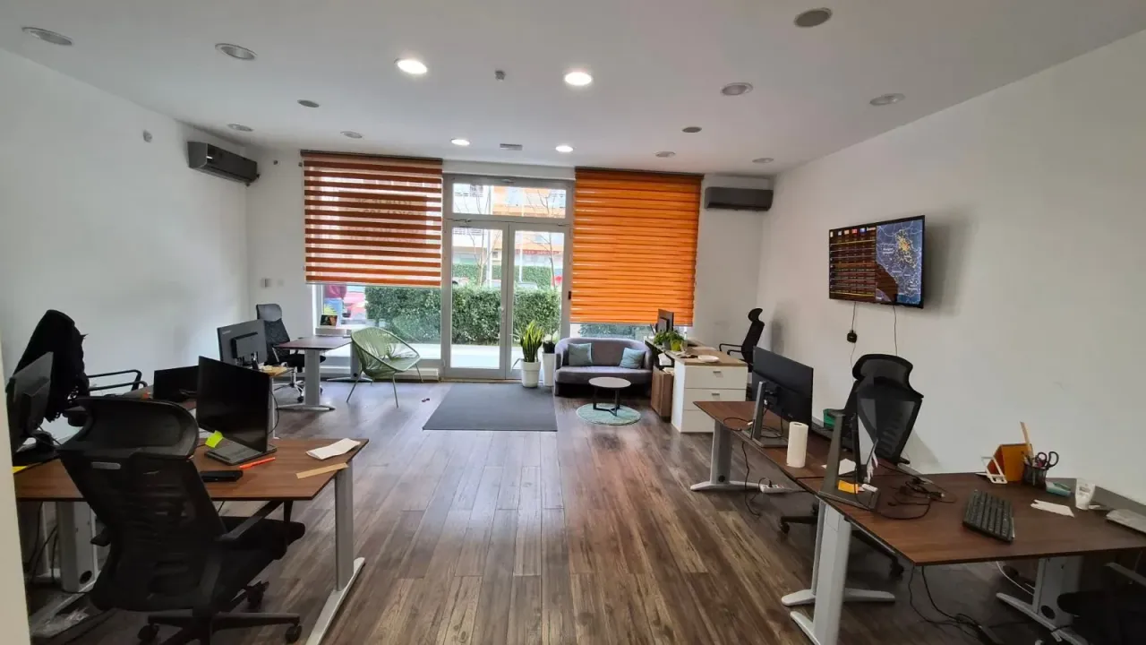 Rent, office space, 102m², City Kvart, Podgorica