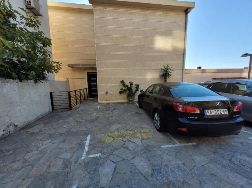 Izdavanje, jednosoban stan, 38m², Gospoština, Budva