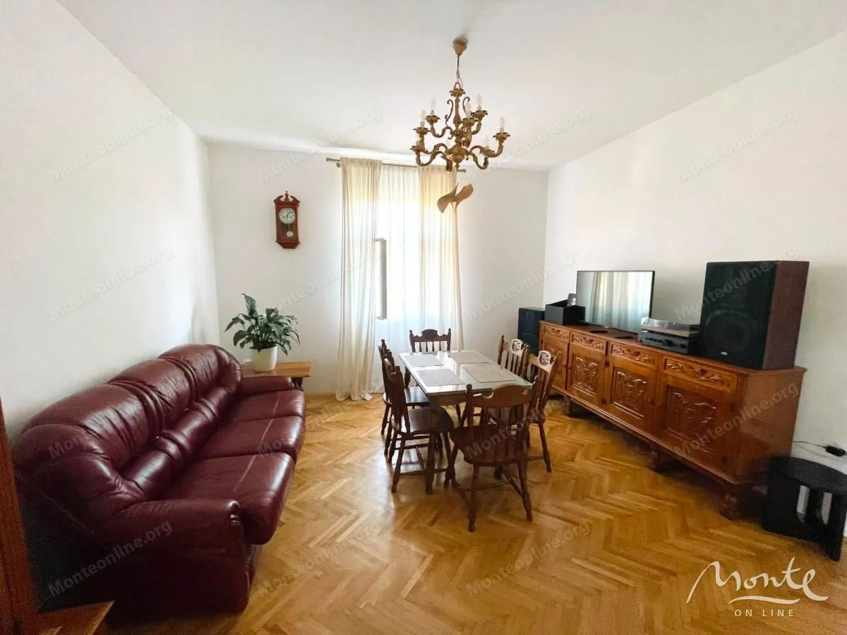 Prodaja, kuća, 250m², Radovići, Tivat