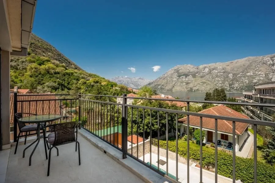 Sale, house, 240m², Stoliv, Kotor