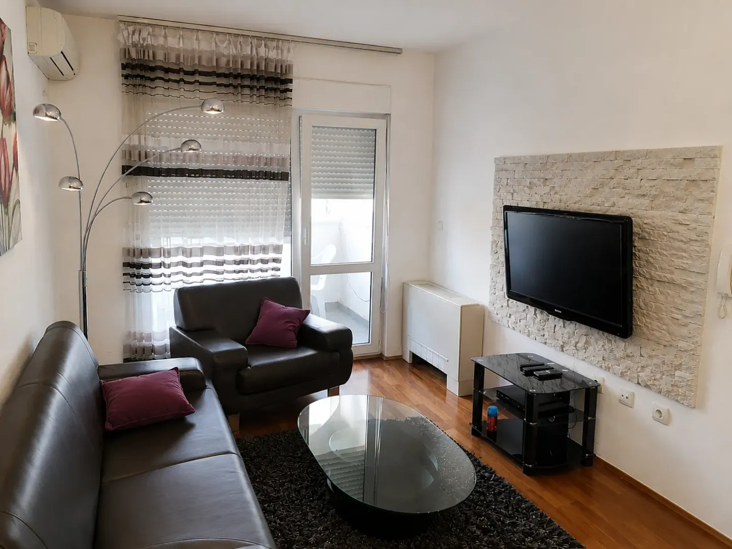 Izdavanje, jednosoban stan, 48m², Preko Morače, Podgorica