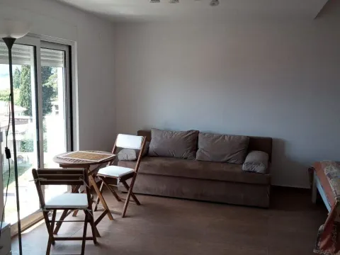 Rent, one bedroom apartment, 20m², Tivat, Crna Gora - image 2