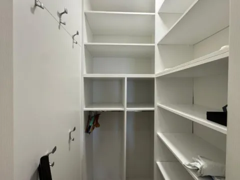 Izdavanje, trosoban stan, 105m², Central Point, Podgorica - image 9