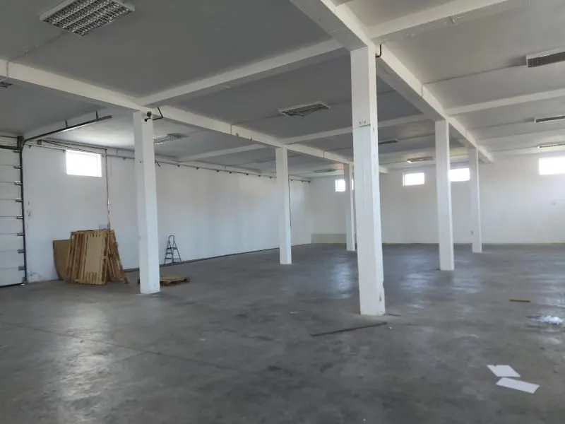 Rent, office space, 1500m², Batajnica, Beograd