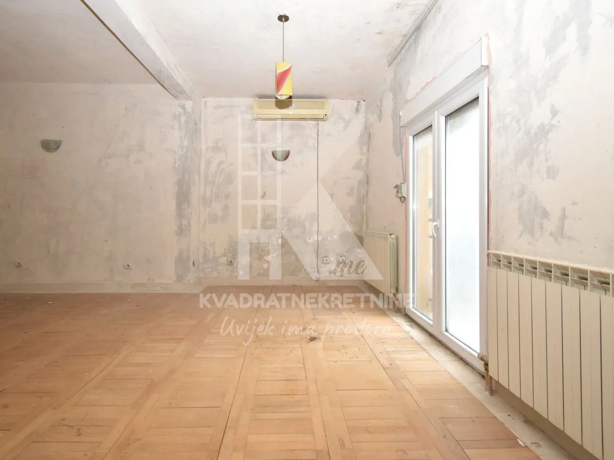 Prodaja, kuća, 217m², Centar, Podgorica