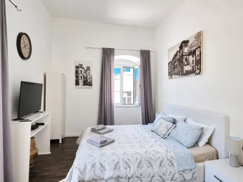 Prodaja, jednosoban stan, 42m², Stari Grad Kotor, Kotor - image 9