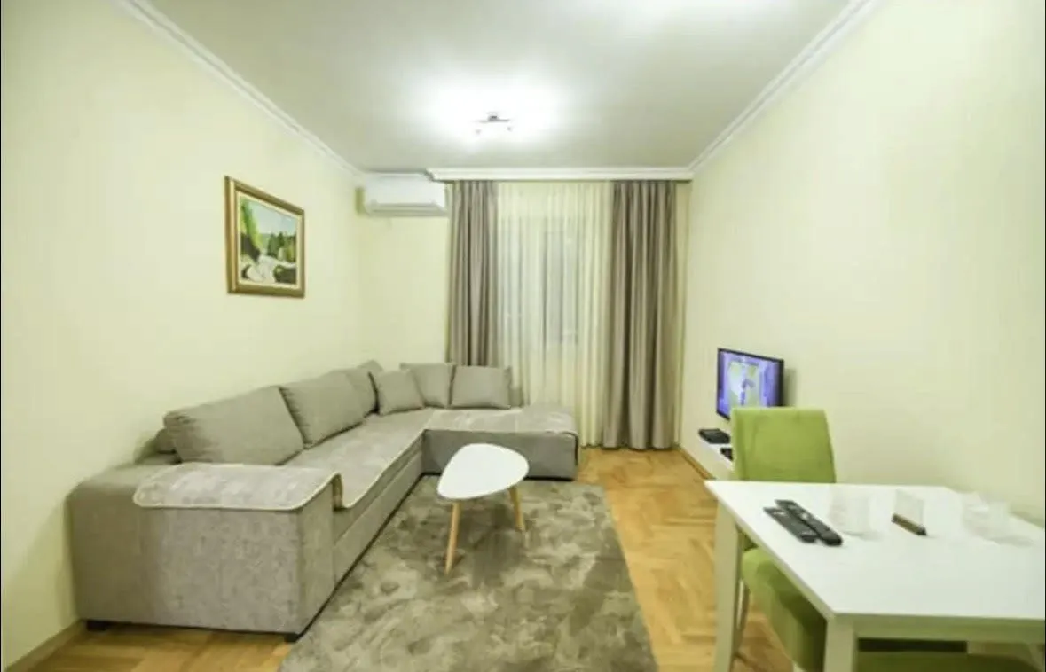 Rent, one bedroom apartment, 40m², Stari Aerodrom, Podgorica