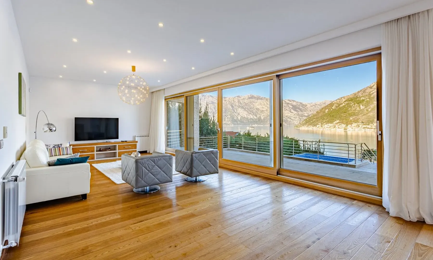 Sale, house, 359m², Stoliv, Kotor
