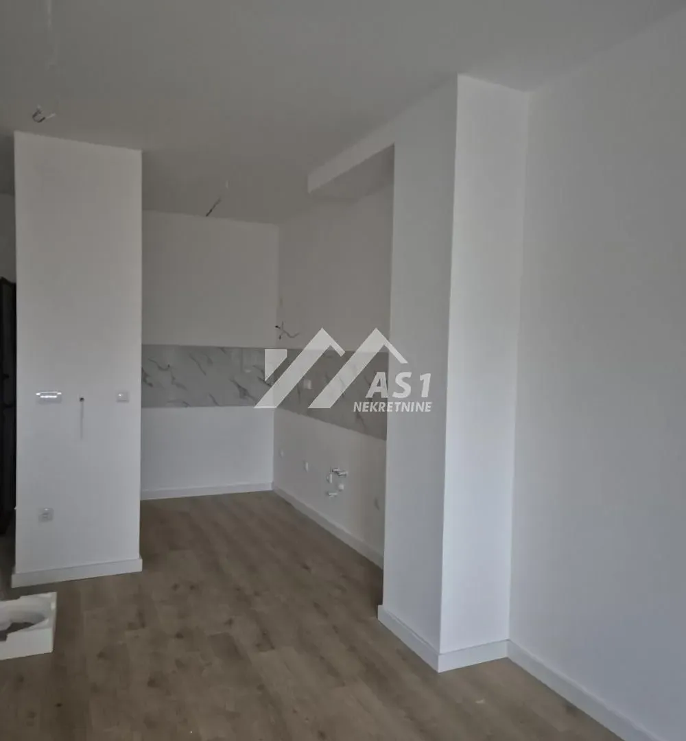 Prodaja, dvosoban stan, 50m², Centar, Inđija
