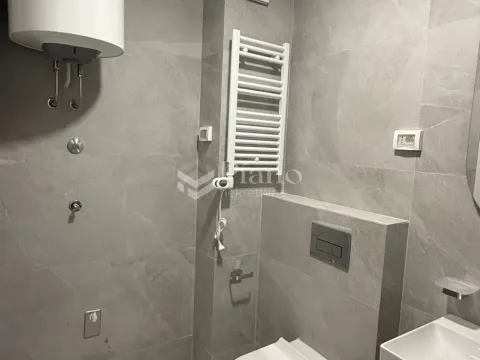 Izdavanje, jednosoban stan, 40m², Central Point, Podgorica - image 6