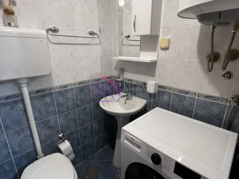 Prodaja, trosoban stan, 88m², Podgorica, Crna Gora - image 19