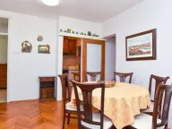 Rent, three bedroom apartment, 130m², Budva, Crna Gora - image 20