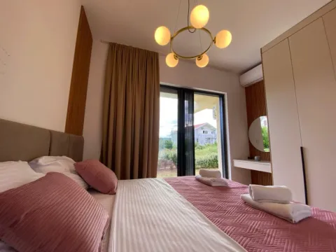 Izdavanje, jednosoban stan, 44m², Tivat, Crna Gora - image 5