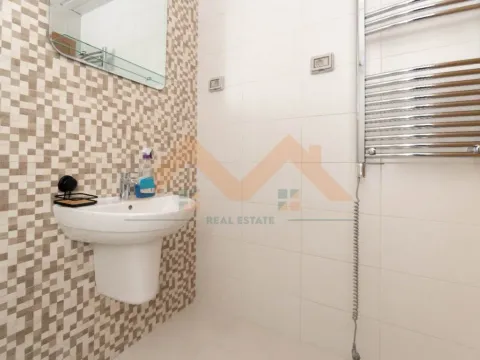 Izdavanje, dvosoban stan, 63m², City Kvart, Podgorica - image 10