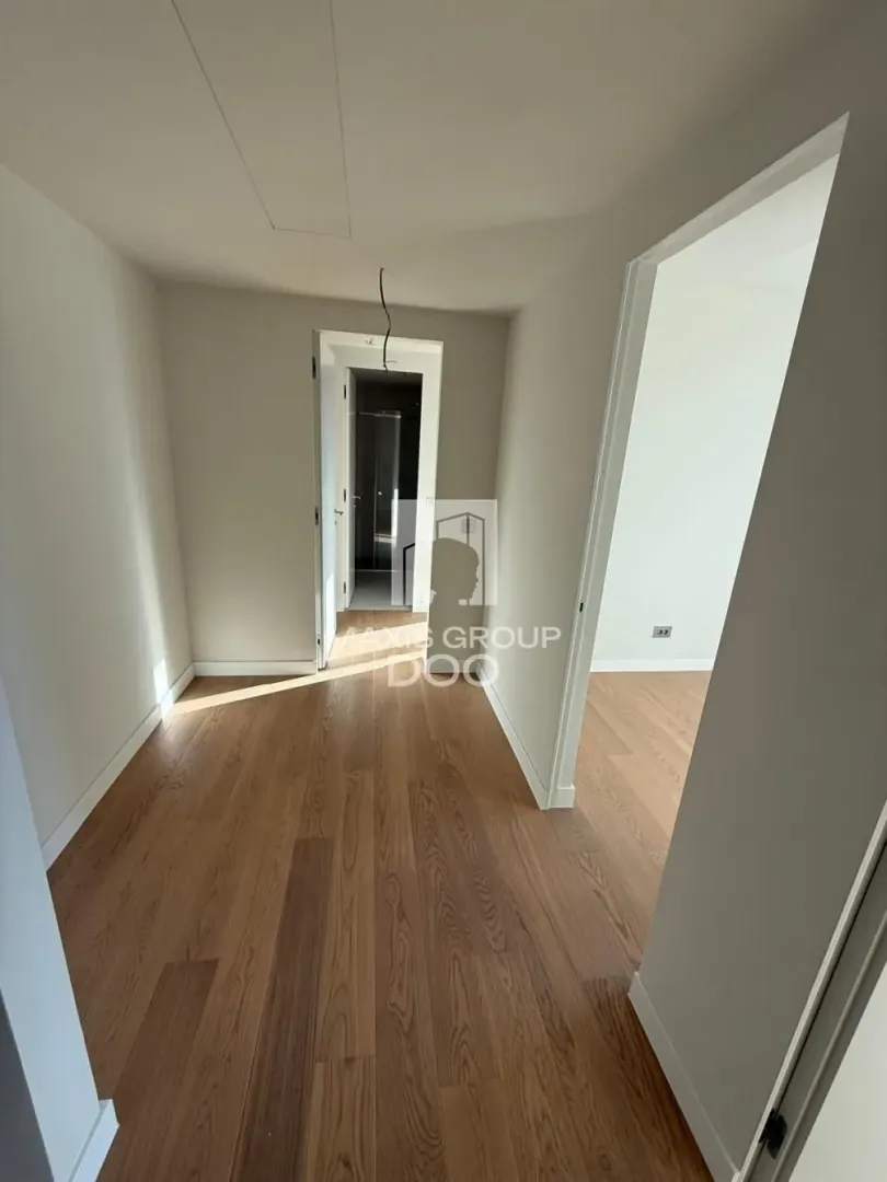 Izdavanje, četvorosoban stan, 110m², Novi Beograd Blok 65, Novi Beograd Sve Podlokacije