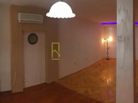 Prodaja, jednosoban stan, 58m², Blok 6, Podgorica - image 2