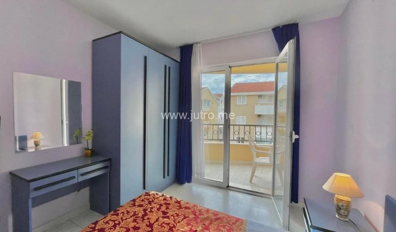 Prodaja, ugostiteljski objekat, 1300m², Centar, Budva