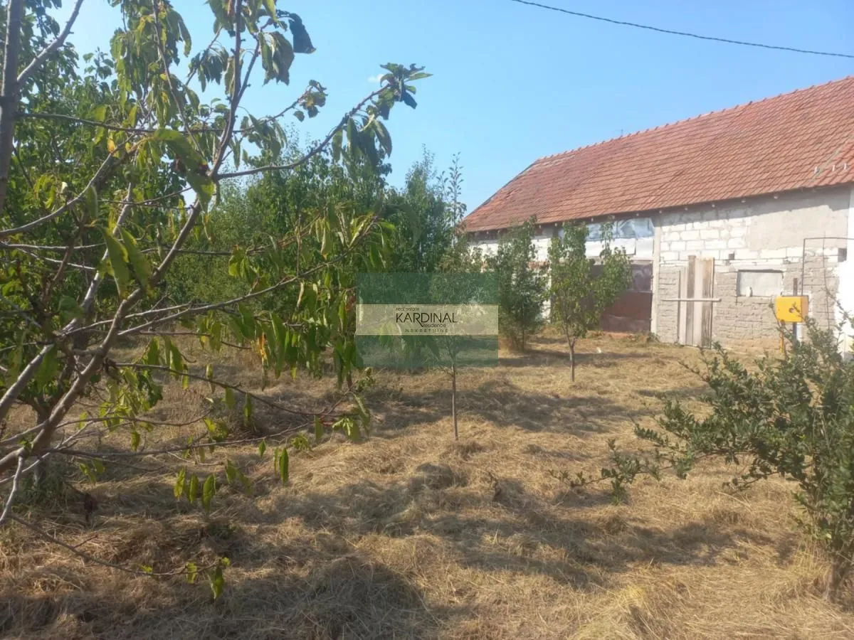 Prodaja, kuća, 219m², Medjulužje, Mladenovac