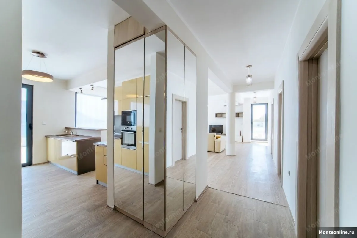 Sale, three bedroom apartment, 233m², Budva, Crna Gora