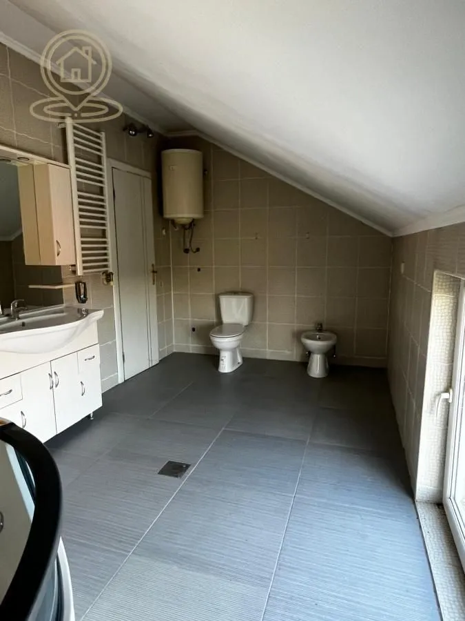 Prodaja, trosoban stan, 130m², Sremski Karlovci, Novi Sad