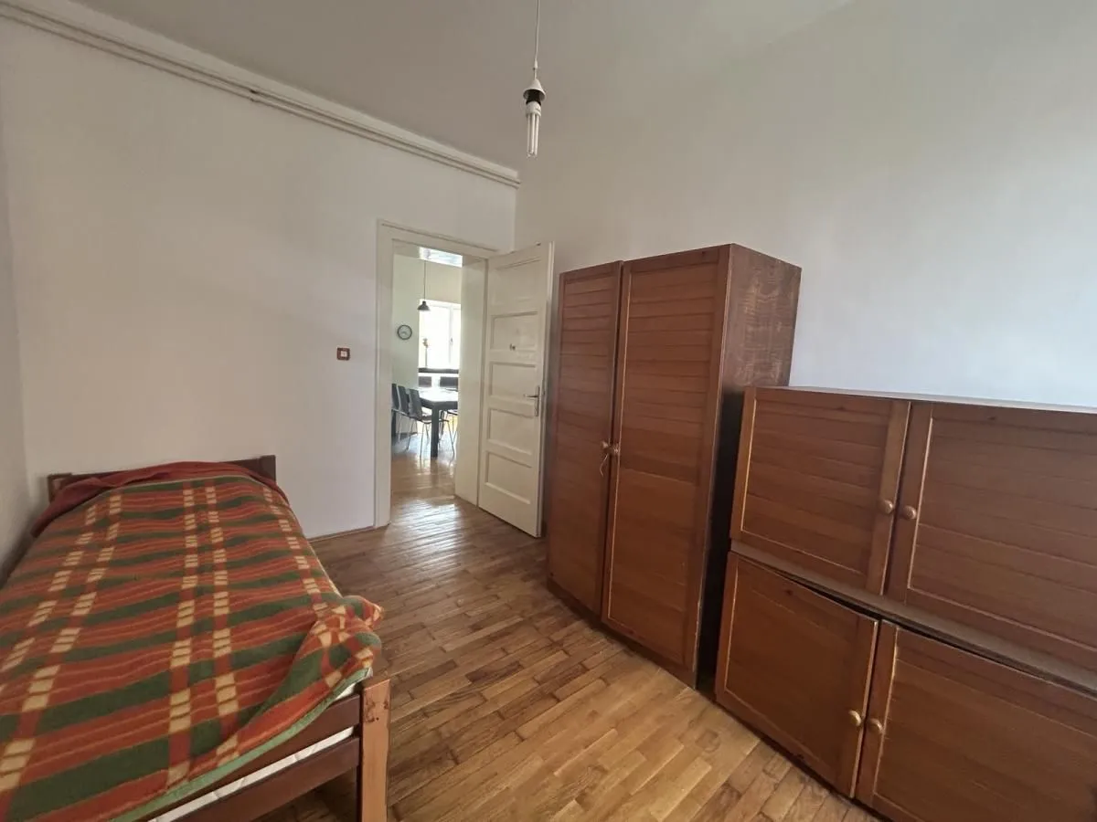 Izdavanje, trosoban stan, 80m², Staro groblje, Niš