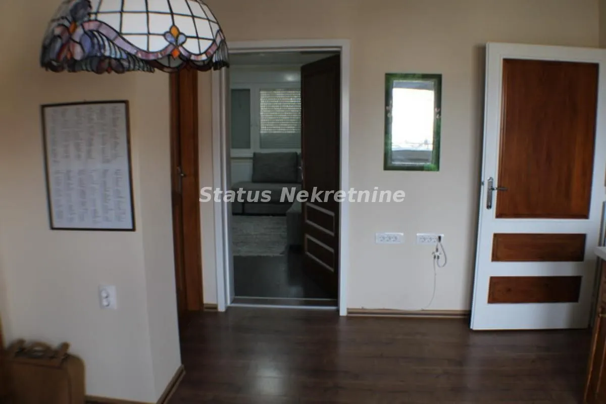 Prodaja, kuća, 307m², Sremska Kamenica, Petrovaradin