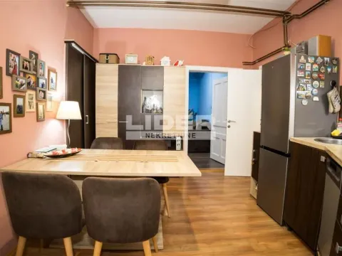 Prodaja, četvorosoban stan, 77m², Skadarlija, Beograd - image 2