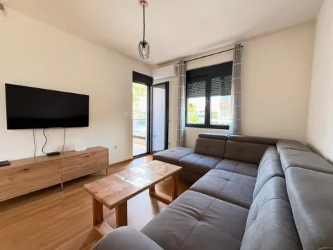 Izdavanje, dvosoban stan, 55m², City Kvart, Podgorica - image 6