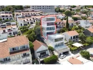 Sale, house, 315m², Krašići, Tivat - image 1