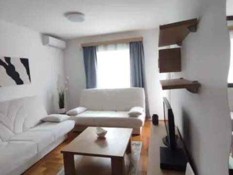 Rent, one bedroom apartment, 50m², Babilonija, Budva - image 3