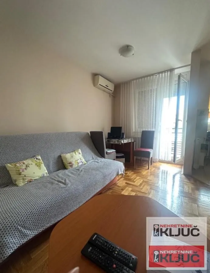 Izdavanje, jednosoban stan, 35m², Nova Detelinara, Novi Sad Sve Podlokacije