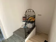 Sale, four bedroom apartment, 82m², Sveti Stefan, Budva - image 11