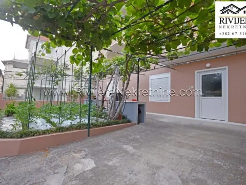 Sale, house, 285m², Đenovići, Herceg Novi - image 30
