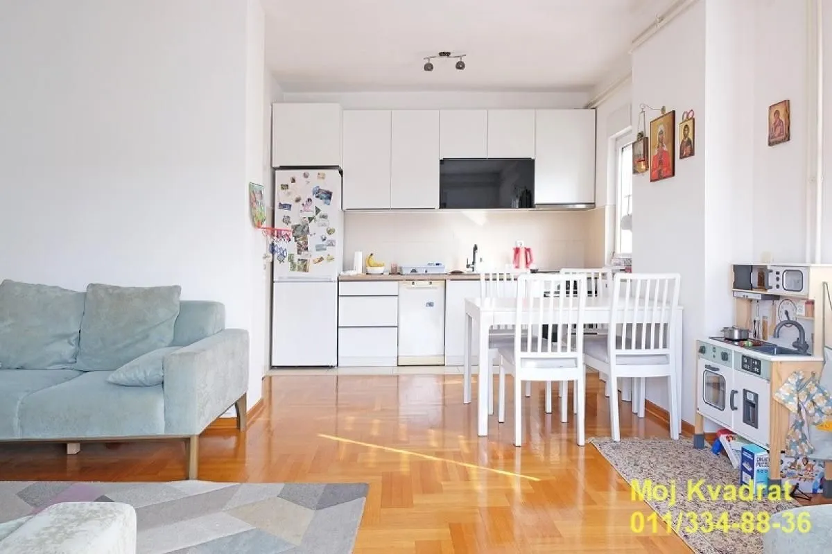 Sale, two bedroom apartment, 68m², Vračar Hram, Vračar Sve Podlokacije