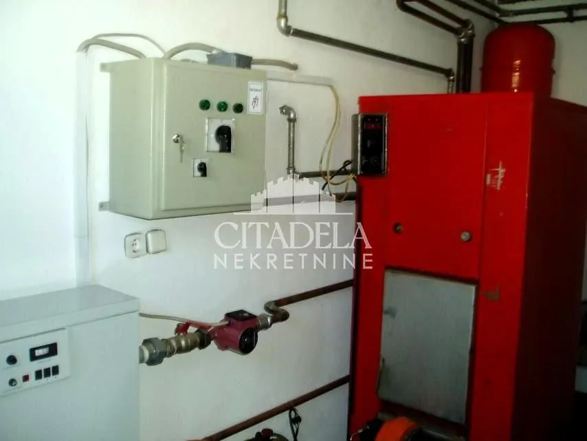 Sale, house, 432m², Resnik, Beograd