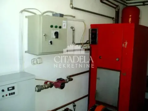 Prodaja, kuća, 432m², Resnik, Beograd - image 4