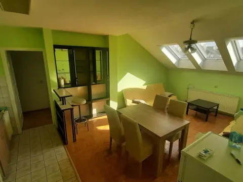 Stan in Bulevar Oslobodjenja