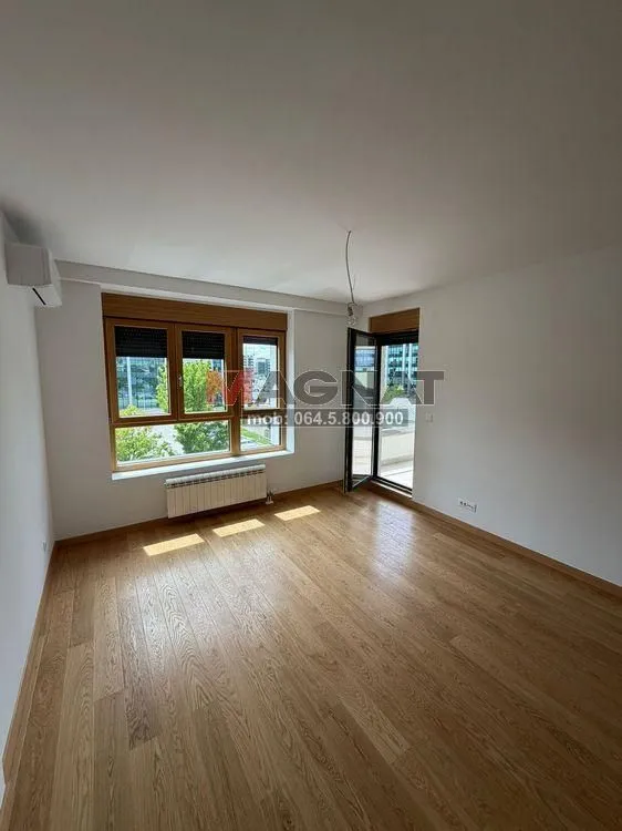 Prodaja, trosoban stan, 106m², Novi Beograd Blok 65, Novi Beograd Sve Podlokacije