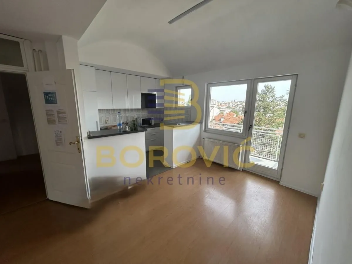 Sale, apartment, 176m², Autokomanda, Voždovac Sve Podlokacije