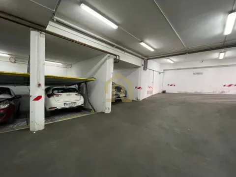 Rent, parking/garage, 12m², Vračar Hram, Vračar Sve Podlokacije