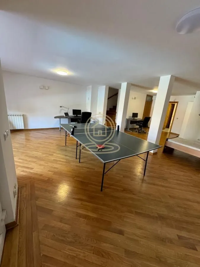 Rent, office space, 320m², Višnjička Banja, Palilula Sve Podlokacije