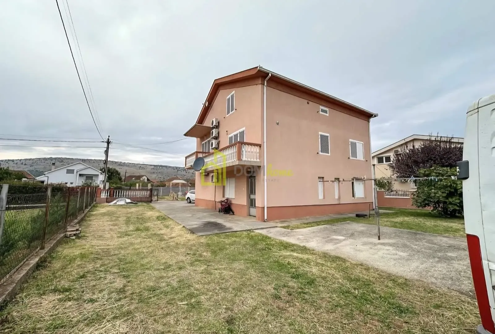 Sale, house, 250m², Vranići, Podgorica