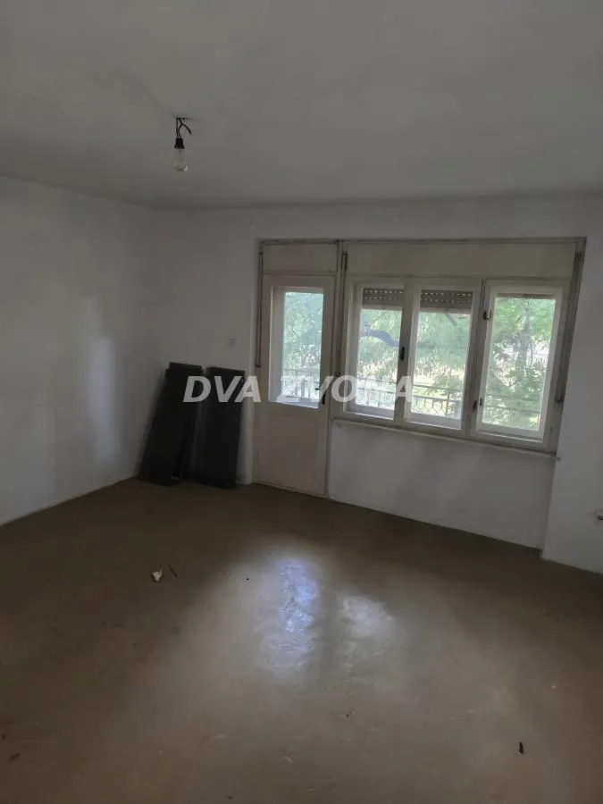 Prodaja, kuća, 333m², Srbobran, Novi Sad