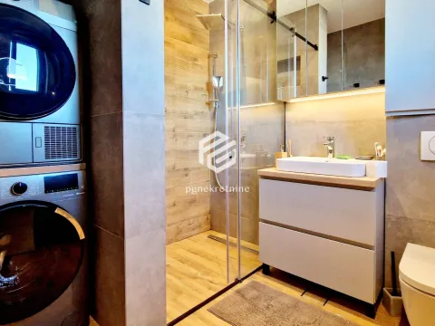 Rent, two bedroom apartment, 120m², Centar, Podgorica - image 17