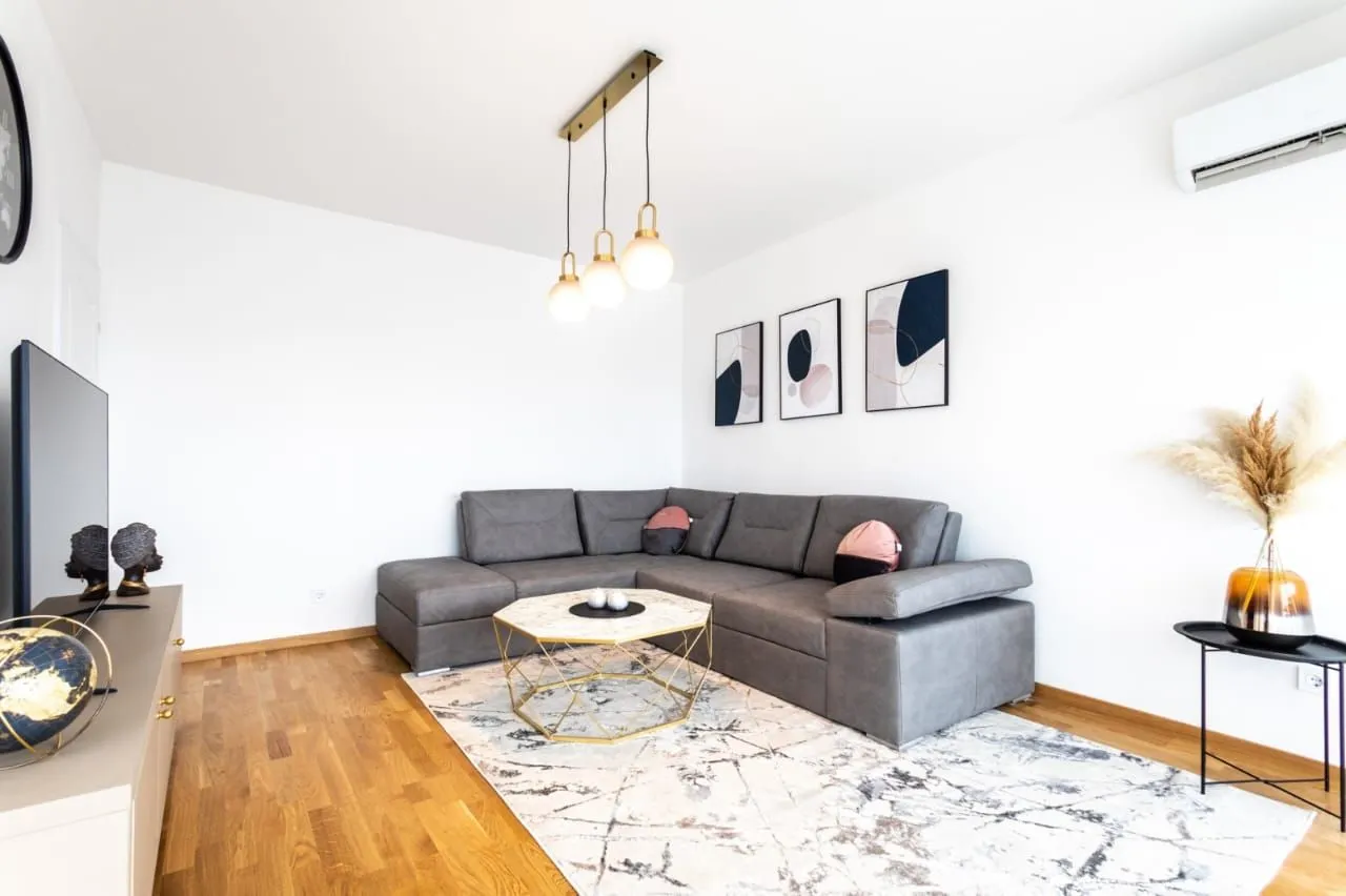 Rent, one bedroom apartment, 54m², Pobrežje, Podgorica