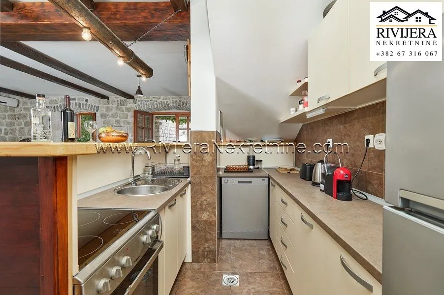 Sale, house, 450m², Dobrota, Kotor